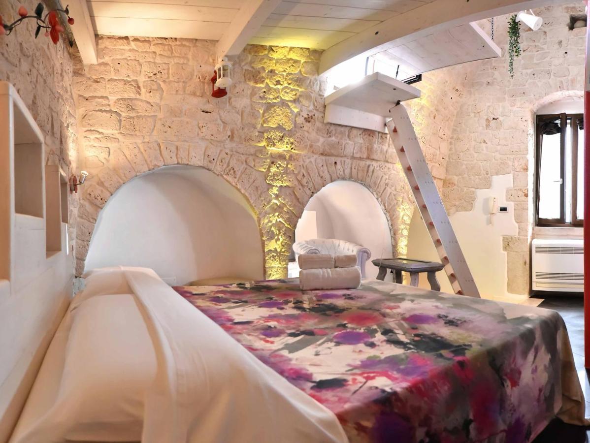 פוטיניאנו L'Angolo Di Gaudi, Casa Mila מראה חיצוני תמונה